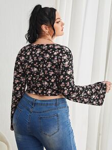 SHEIN VCAY 大碼碎花前打結短款上衣 - 彩色 - 查看 2