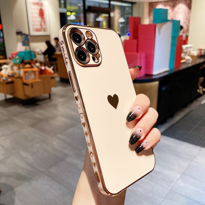 

Heart Pattern Phone Case, Beige