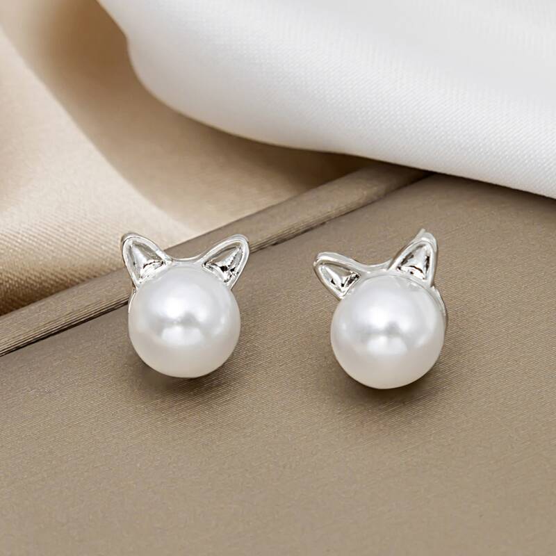 

Faux Pearl Decor Stud Earrings, Silver