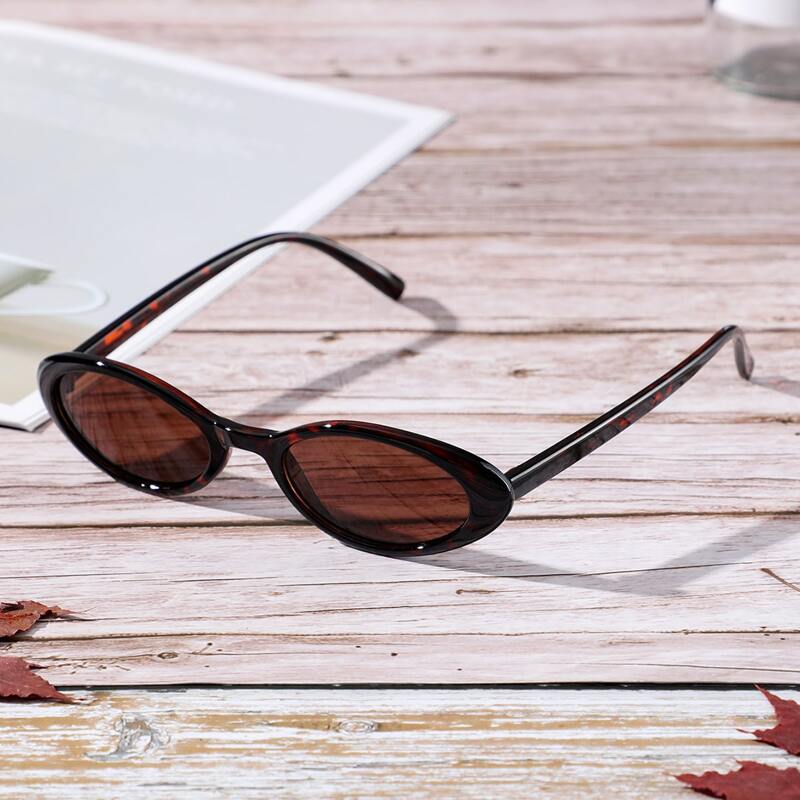 

Oval Frame Sunglasses