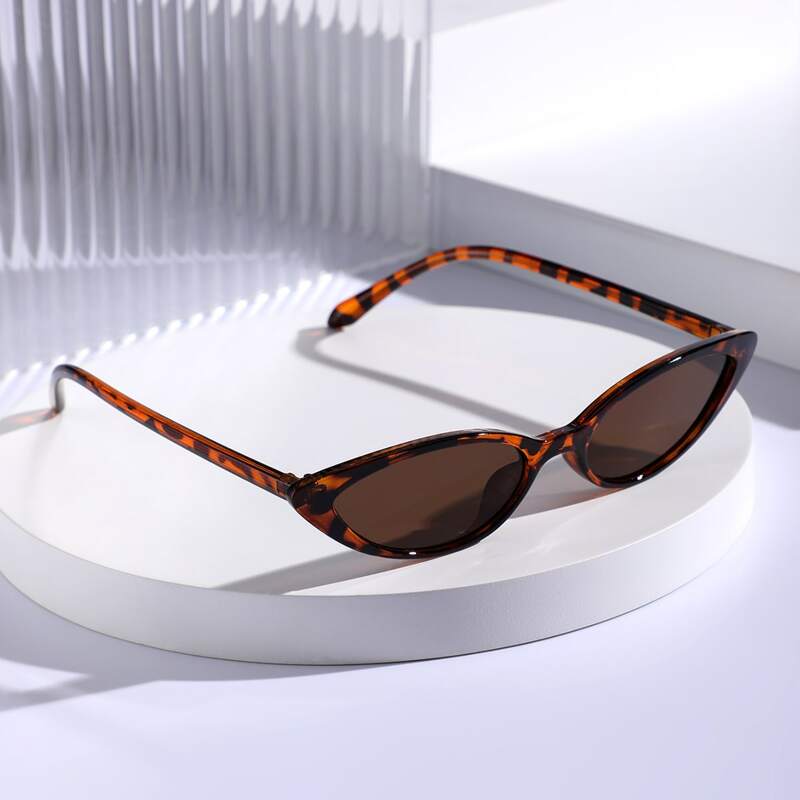 

Cat Eye Frame Sunglasses