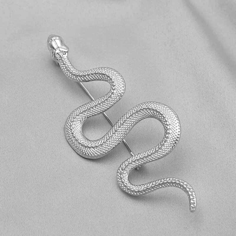 

Snake Decor Brooch, Silver