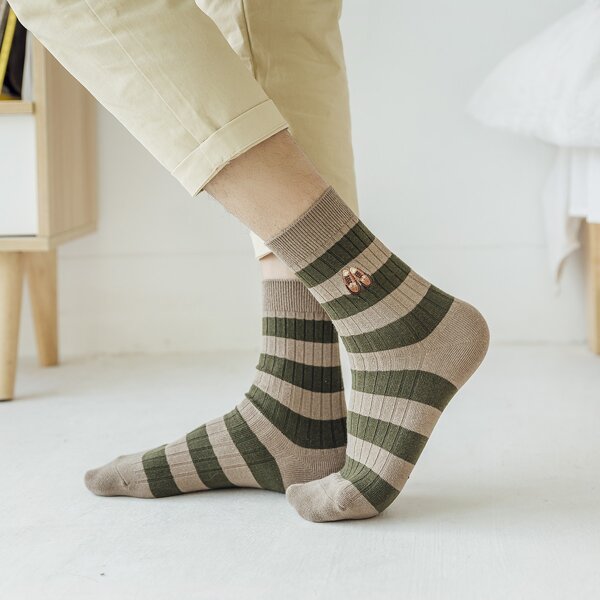 

Men Striped Pattern Crew Socks, Multicolor