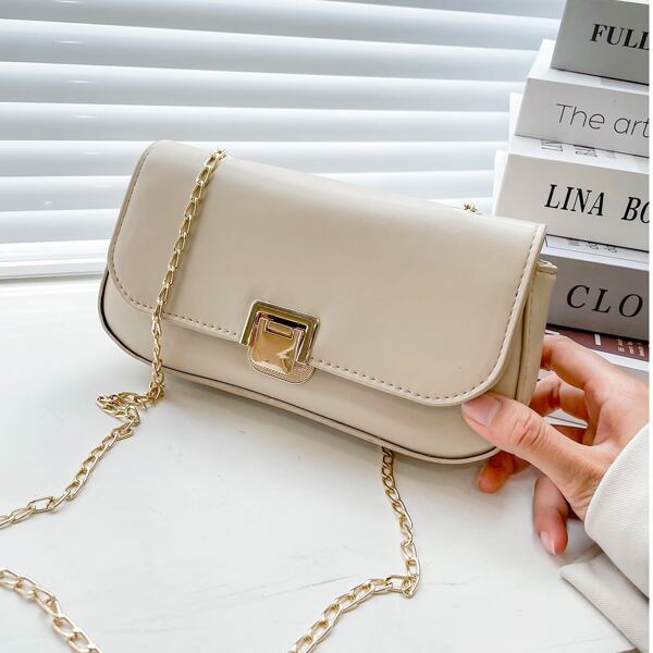 

Minimalist Metal Lock Chain Shoulder Bag, Khaki