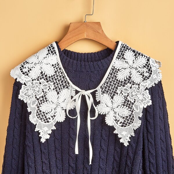 

Hollow Out Dickey Collar, White