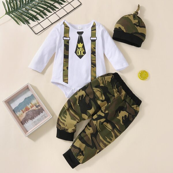 

Baby Letter Graphic Bodysuit & Camo Pants & Hat, Multicolor
