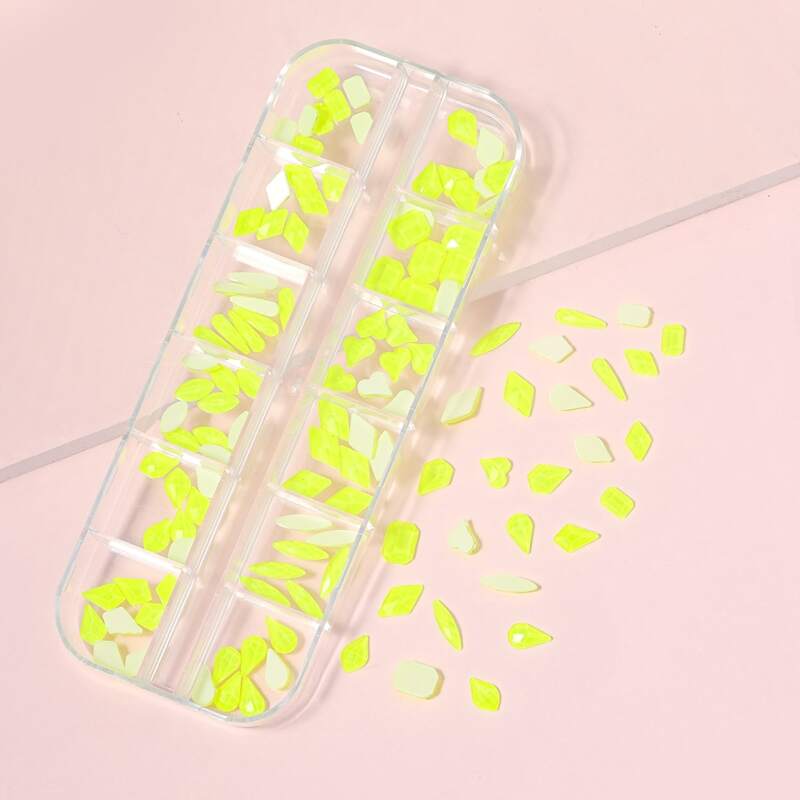 

1box Geometric Rhinestone Nail Art Decoration, Yellow