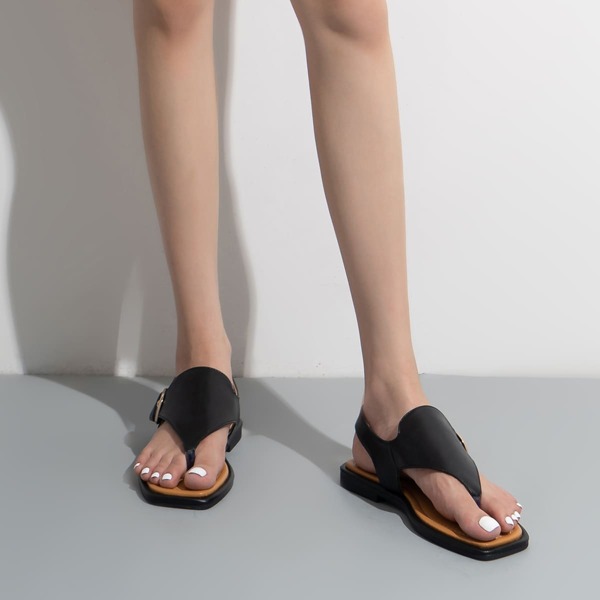 

Buckle Decor Slingback Thong Sandals, Black