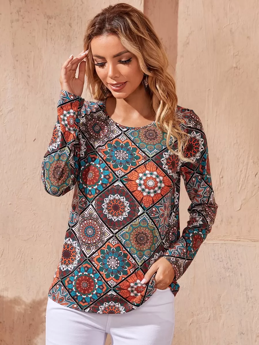 EMERY ROSE Top de cuello redondo con estampado de dibujo - Multicolor - Ver 1