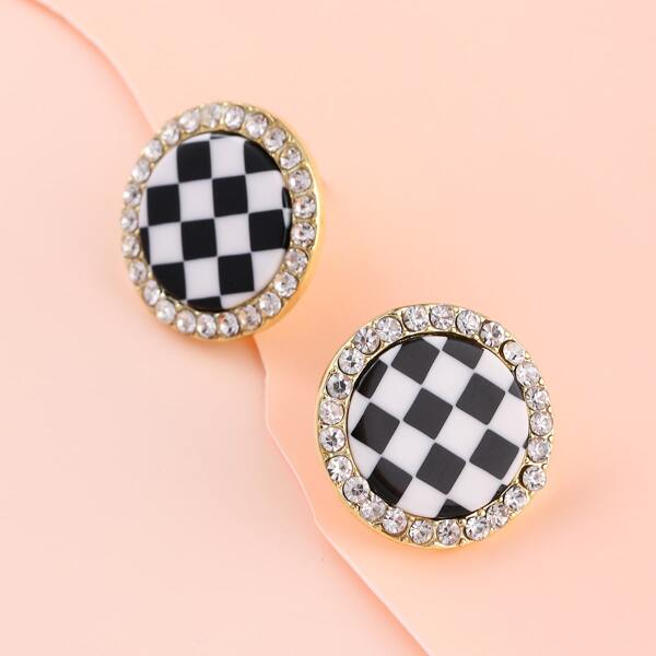 

Round Stud Earrings, Black and white