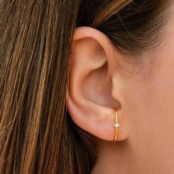 

Rhinestone Decor Stud Earrings, Gold