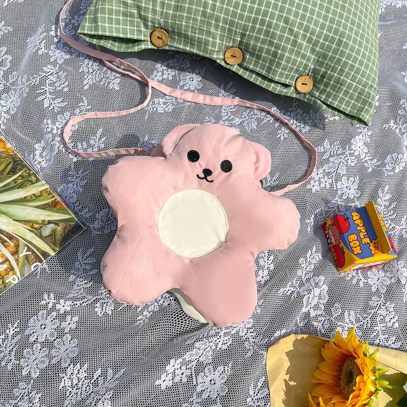 

Flower Crossbody Bag, Pink