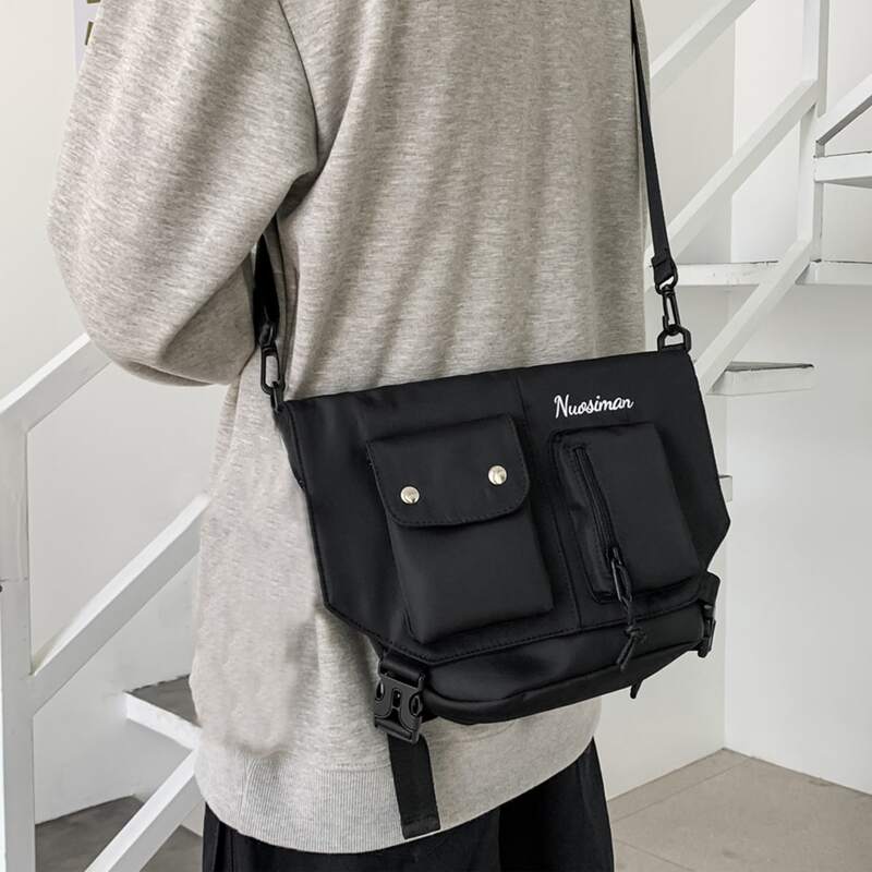 

Guys Pocket Detail Knot Decor Crossbody Bag, Black