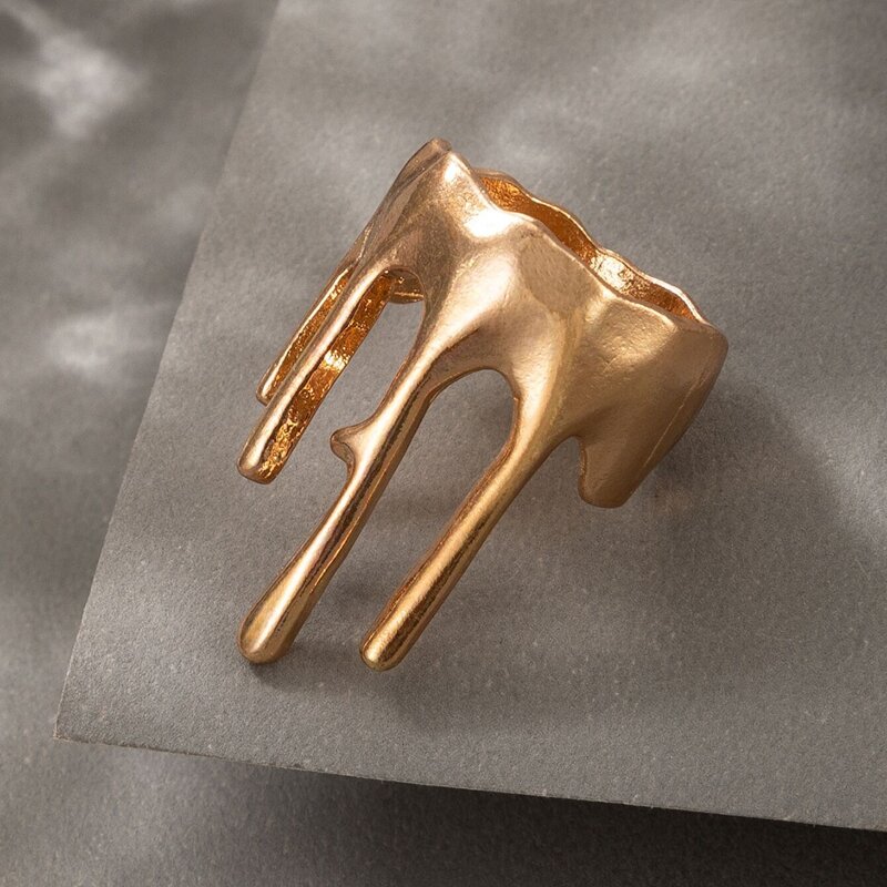 

Structured Metal Ring, Gold