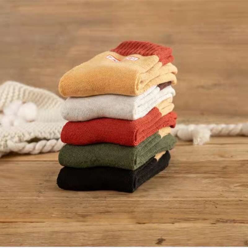 

5pairs Letter Graphic Crew Socks, Multicolor