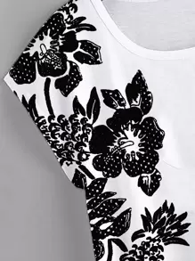 SHEIN LUNE 大碼印花蝙蝠袖弧形下擺T恤