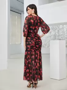 Modelyn Floral Print Ruched Mesh Dress Without Belt - Multicolor - View 3