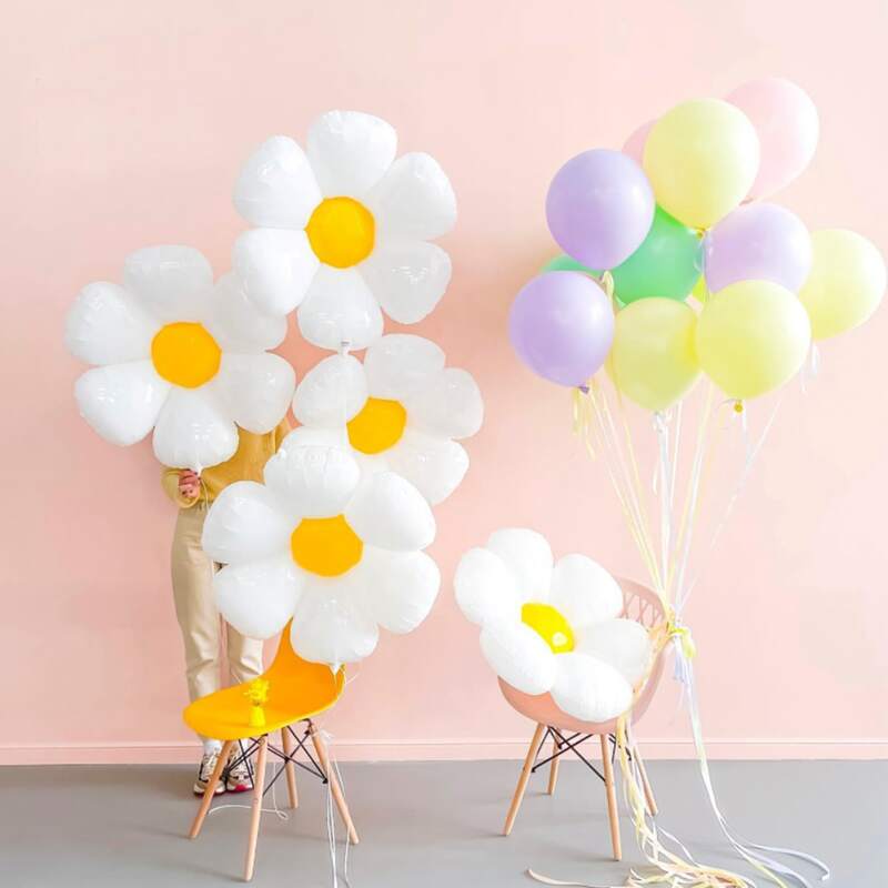 

2pcs Flower Shaped Balloon, Multicolor