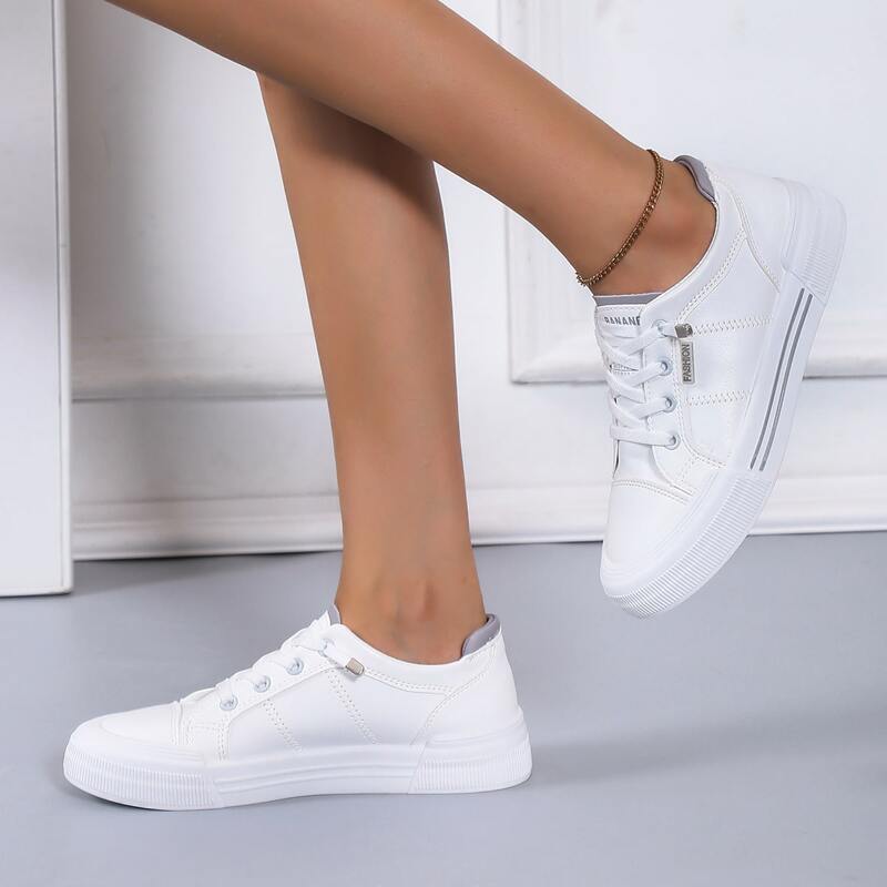 

Lace-up Front Skate Shoes, White