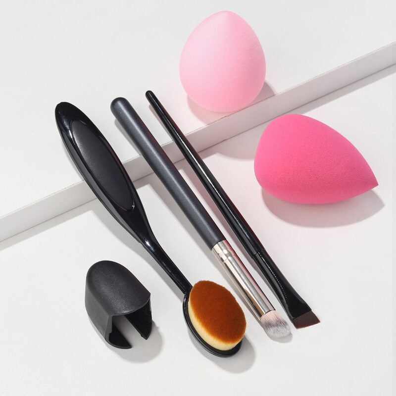 

3pcs Makeup Brush & 2pcs Makeup Sponge, Multicolor