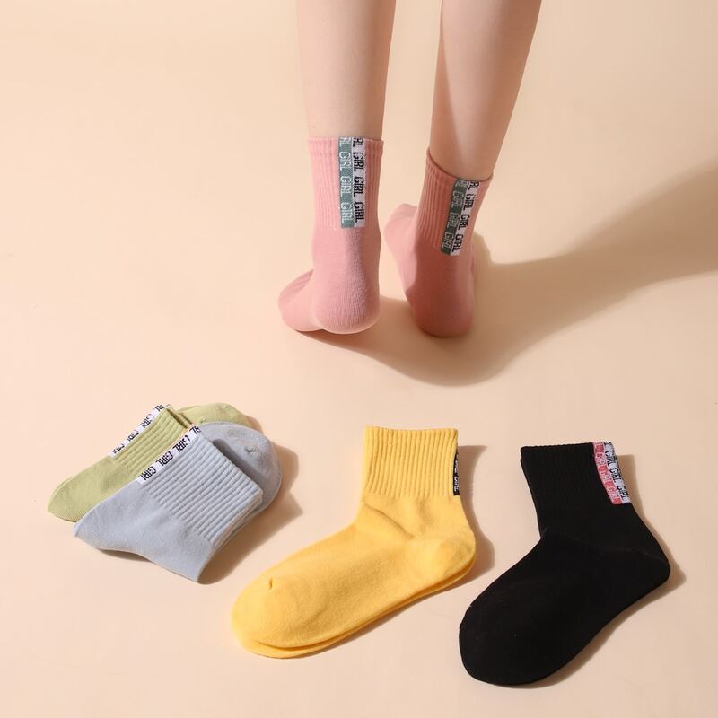 

5pairs Letter Graphic Crew Socks, Multicolor