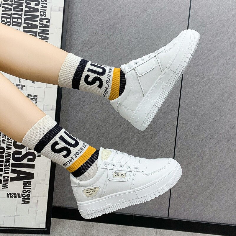 

Letter Graphic Lace-up Front Skate Shoes, White