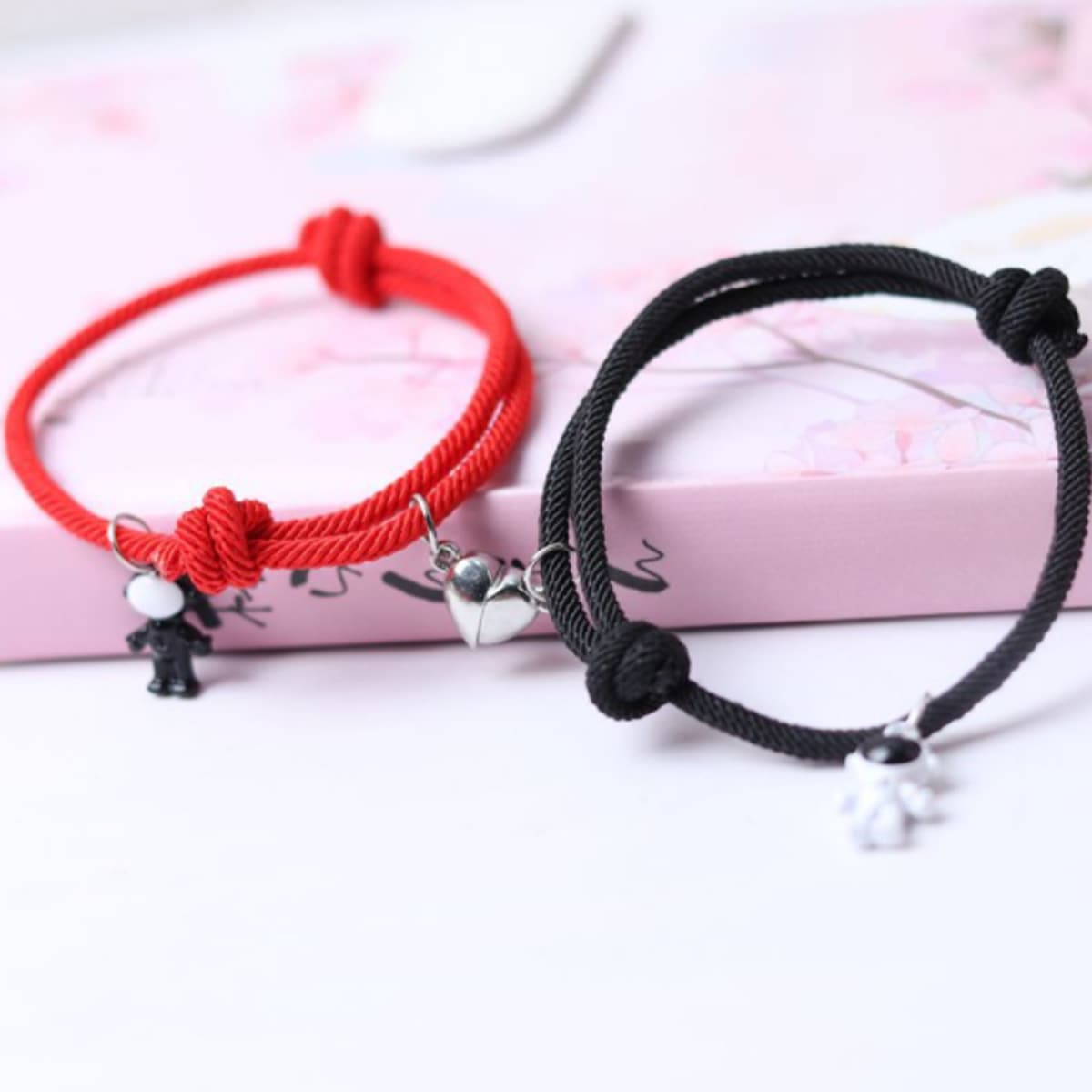 

2pcs Astronaut Charm Bracelet, Multicolor