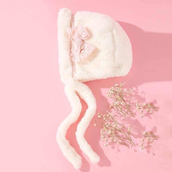

Baby Bow Decor Fuzzy Hat, White