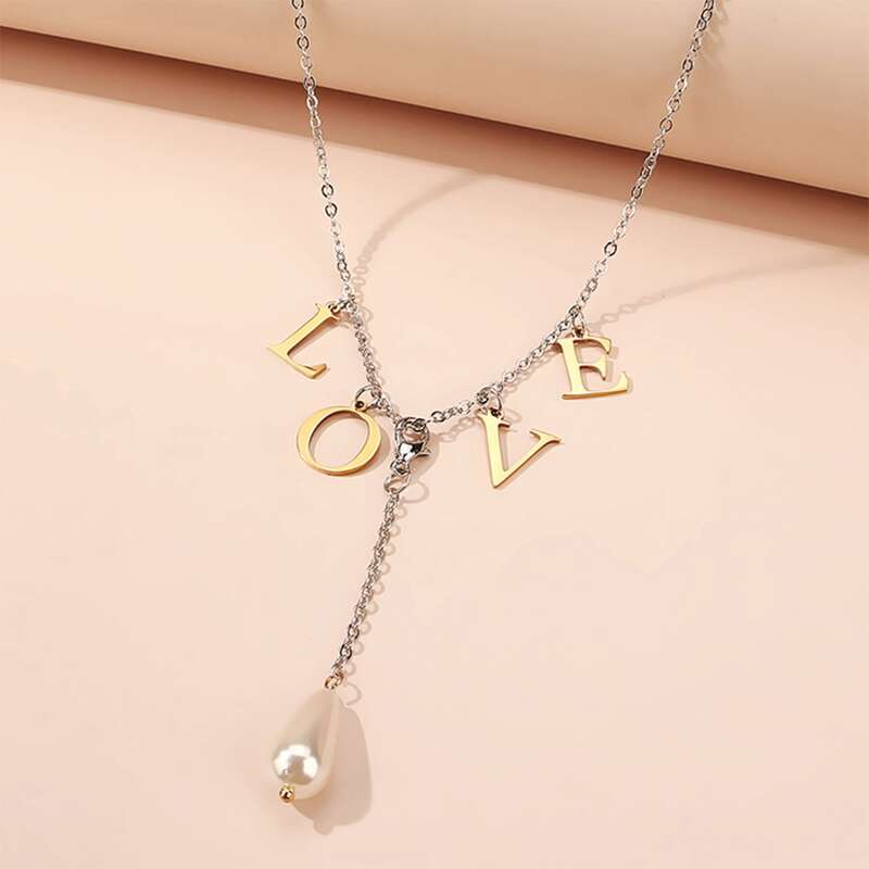 

Letter Decor Chain Necklace, Gold