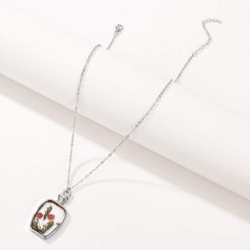 

Floral Decor Chain Necklace, Silver