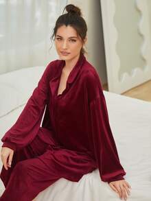 SHEIN أطقم منزلية نسائية بازرارأمامية الصاف كاجوال