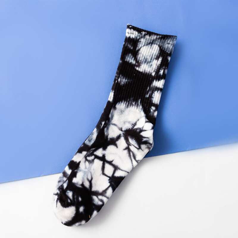 

Guys Tie Dye Crew Socks, Black and white