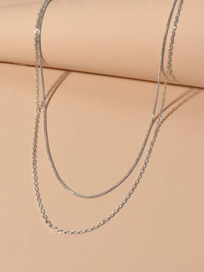 القلادة الطبقة البسيطة