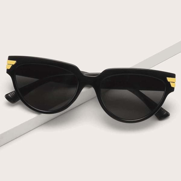 

Cat Eye Sunglasses