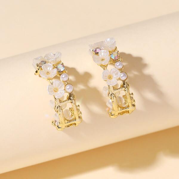 

Faux Pearl Flower Decor Earrings, Gold