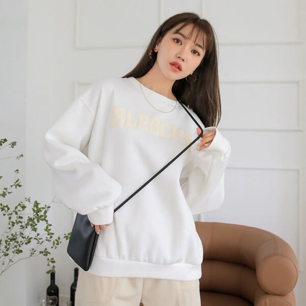 

Letter Graphic Drop Shoulder Pullover, White
