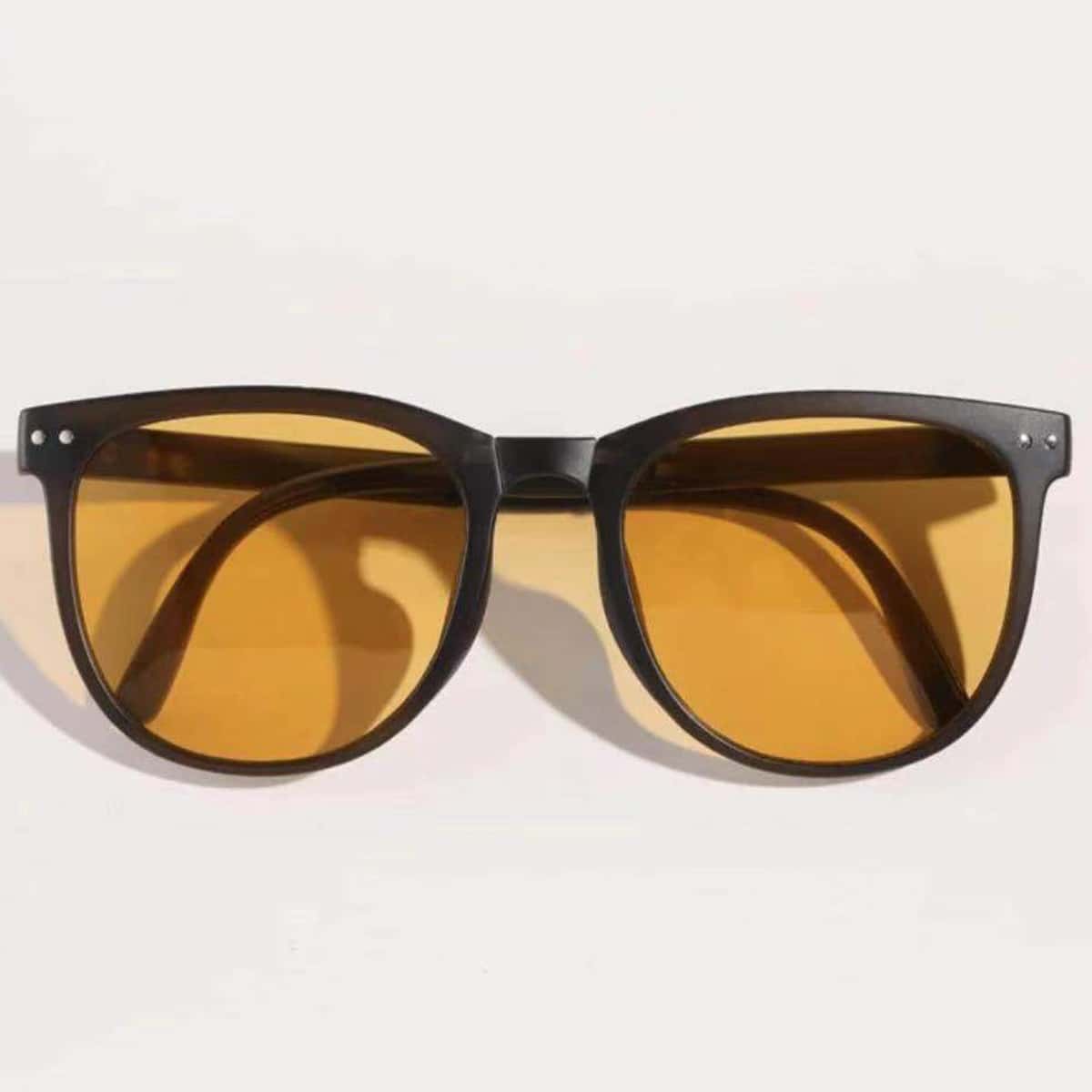 

1pair Square Frame Sunglasses & 1pc Glasses Bag