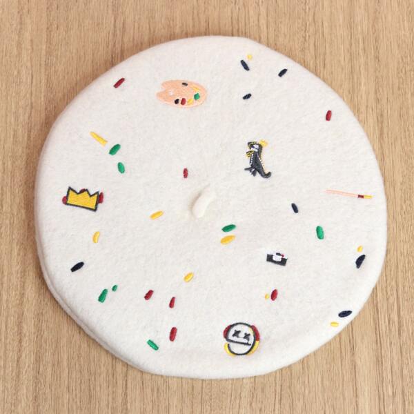 

Cartoon Embroidered Beret, White