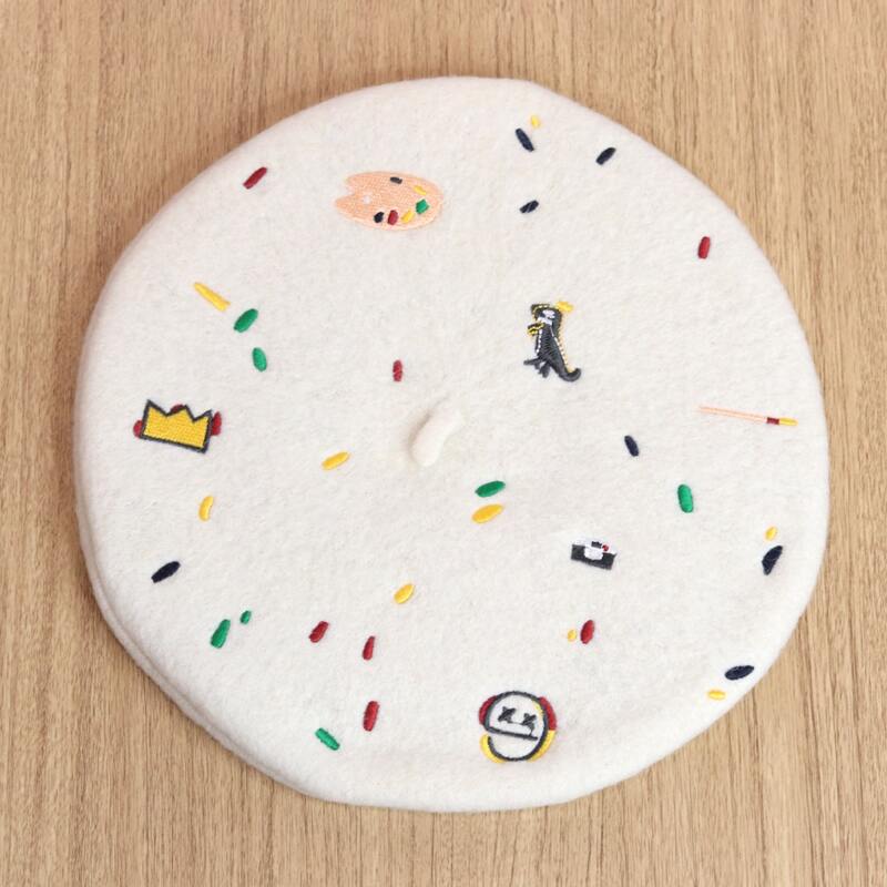 

Cartoon Embroidered Beret, White
