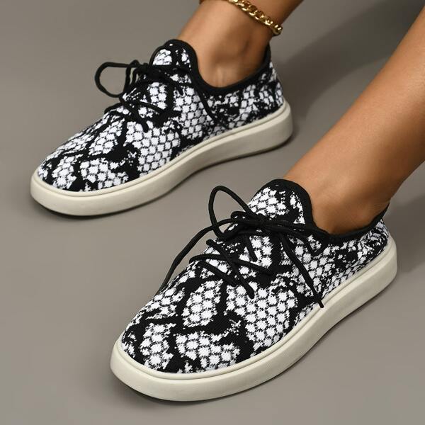 

Snakeskin Print Lace Up Front Casual Shoes, Black and white