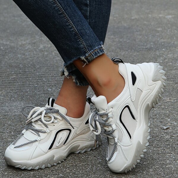 

String Design Lightweight Chunky Sneakers, Beige