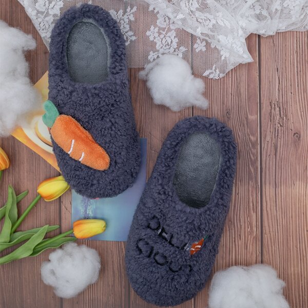 

Letter Graphic Fluffy Slippers, Multicolor