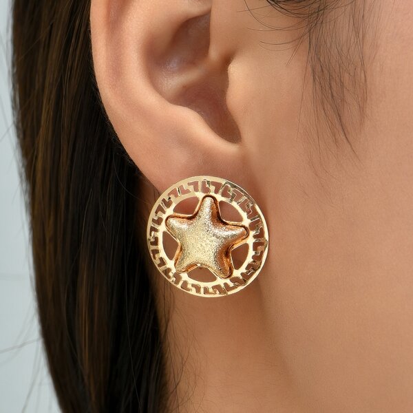 

Star Decor Stud Earrings, Gold