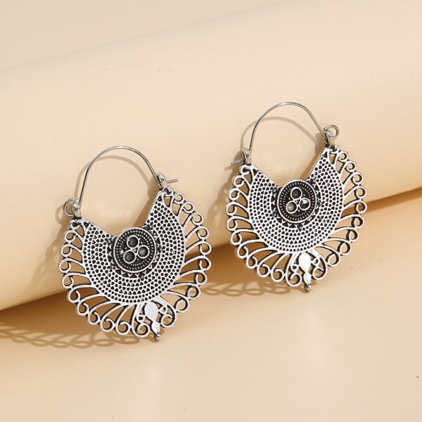 

Hollow Out Decor Earrings, Antique silver