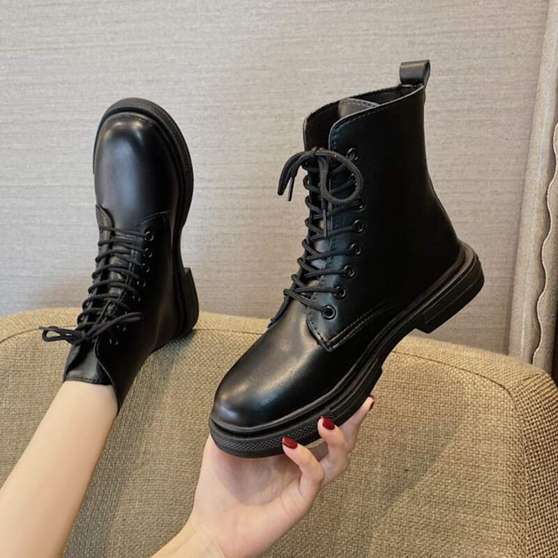 

Minimalist Lace Up Front Boots, Black