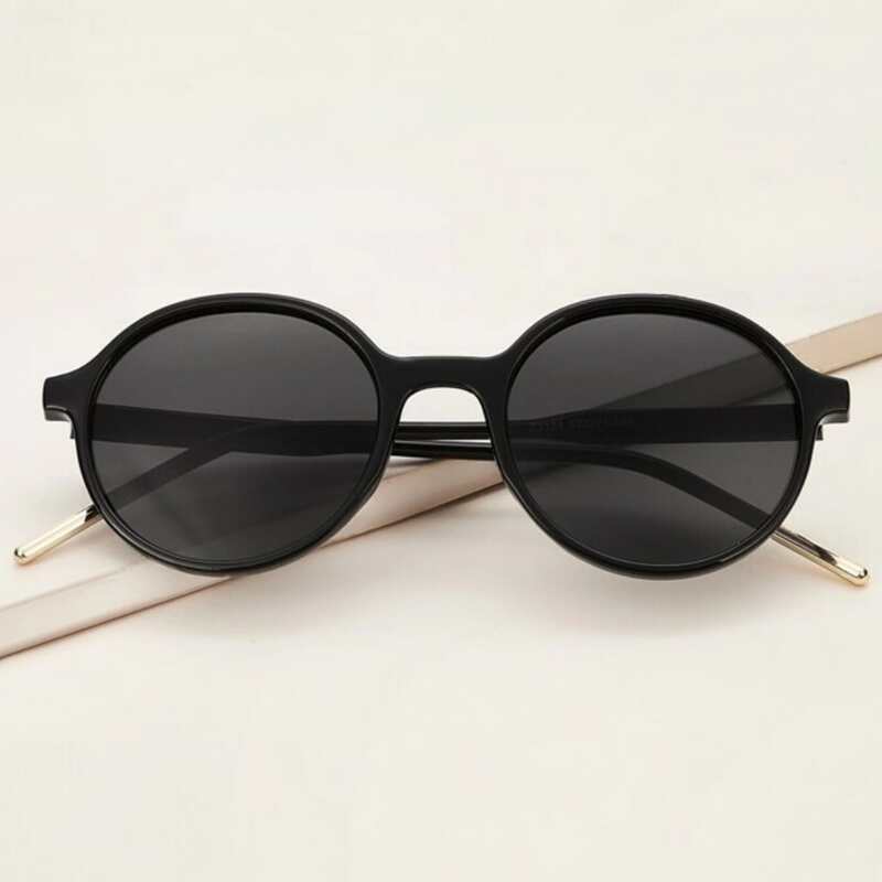 

Round Frame Sunglasses