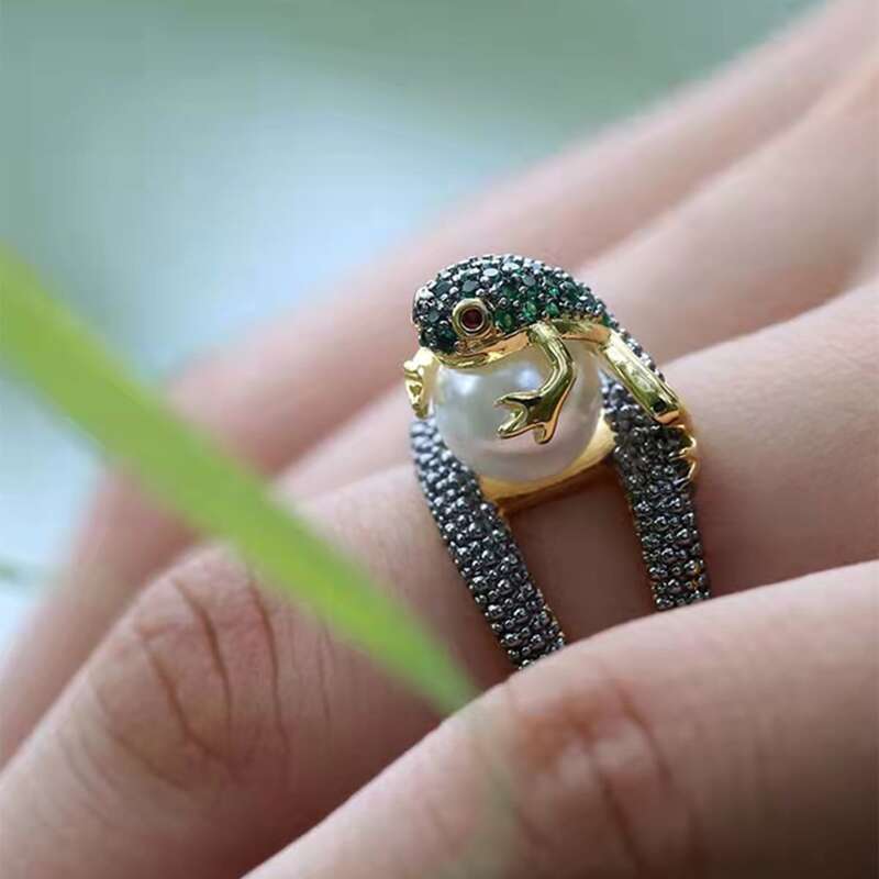 

Frog Decor Ring, Multicolor