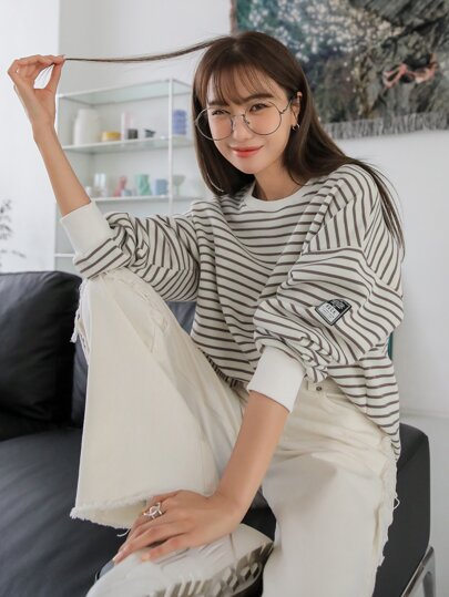 DAZY Striped Drop Shoulder Patch Detail Oversized Sweatshirt, Long Sleeve Tops, Unisex,Fall Clothes,Back To School Clothes