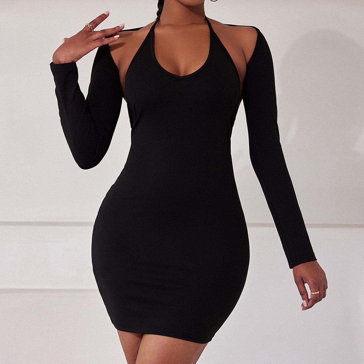 Облегающее платье с открытой спиной халтер с болеро