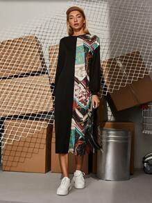 Mulvari Vestido con cadena con estampado de retazo de hombros caídos